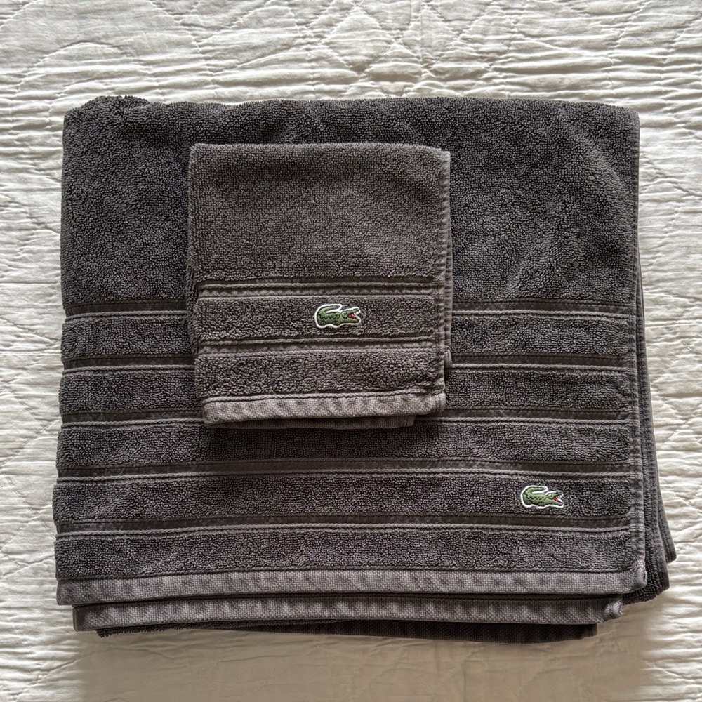 Lacoste Towel Set